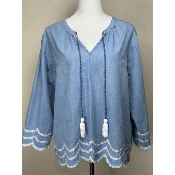 Blue Chambray Women’s Blouse XL V-Neck Tasseled Tie White Embroidered Trim - Picture 1 of 15